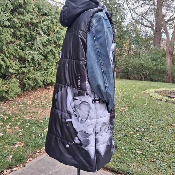 Black White Rose with Crystals Hooded Puffer Vest XL - Picture 2 of 15
